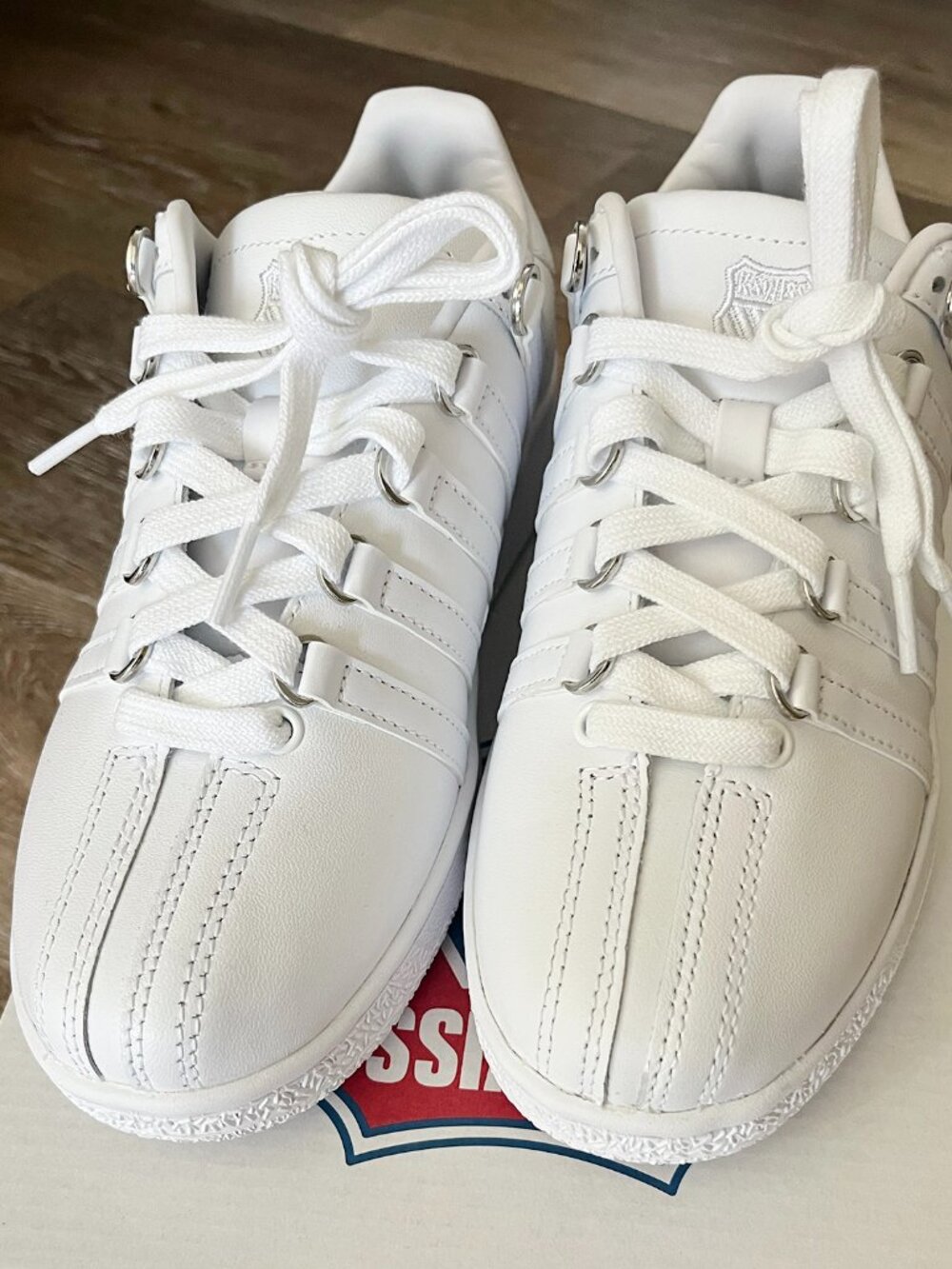 NEW K-Swiss Classic White Sneakers SZ7